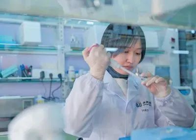 厉害！90后的她，已在Science、Cell等期刊发表论文10余篇！