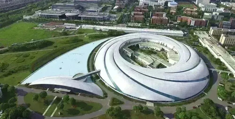 小课堂 | 同步辐射究竟是啥？