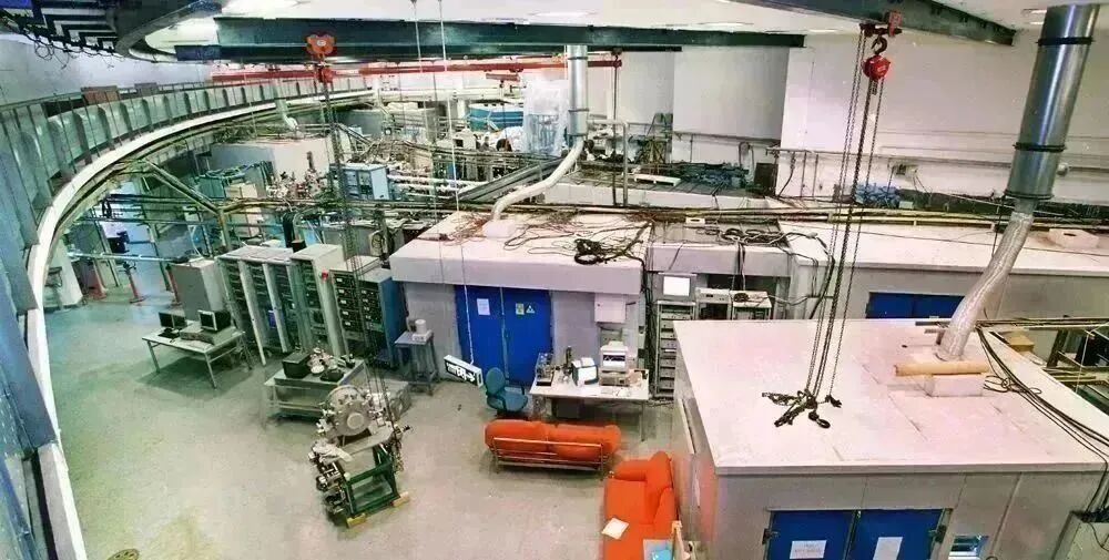 小课堂 | 同步辐射究竟是啥？